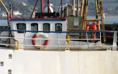 Don’t Get Stranded with These Top Portable Boat Fuel Tanks